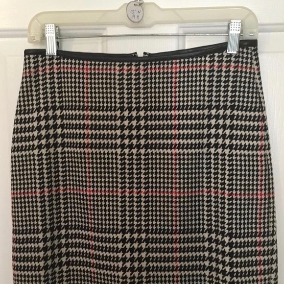 Pending Wool blend  vintage black white red skirt - Picture 4 of 5